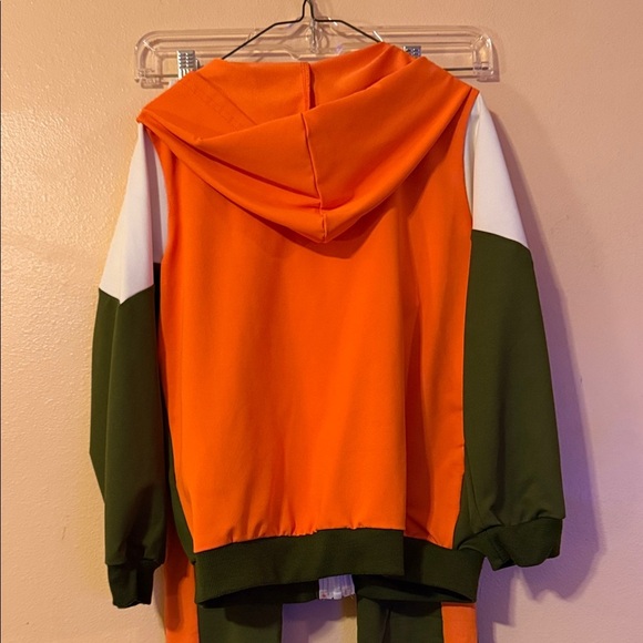 Kids' Green and Orange Tracksuit - Picture 4 of 6